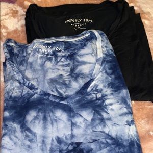 Super soft tee bundle!